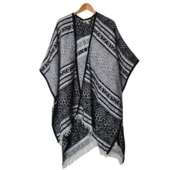 Michael‎ Stars Textured Ruana Poncho Black White Gr - Picture 2 of 12